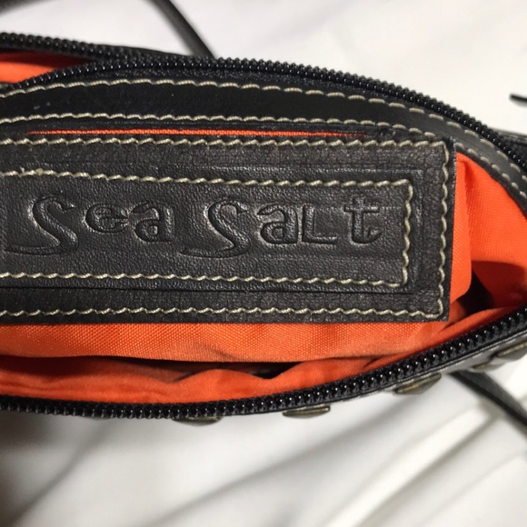 Sea Salt leather crossbody bag - Picture 6 of 8